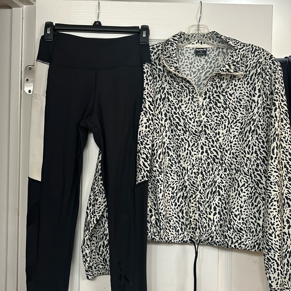 Hurley Windbreaker and legging set